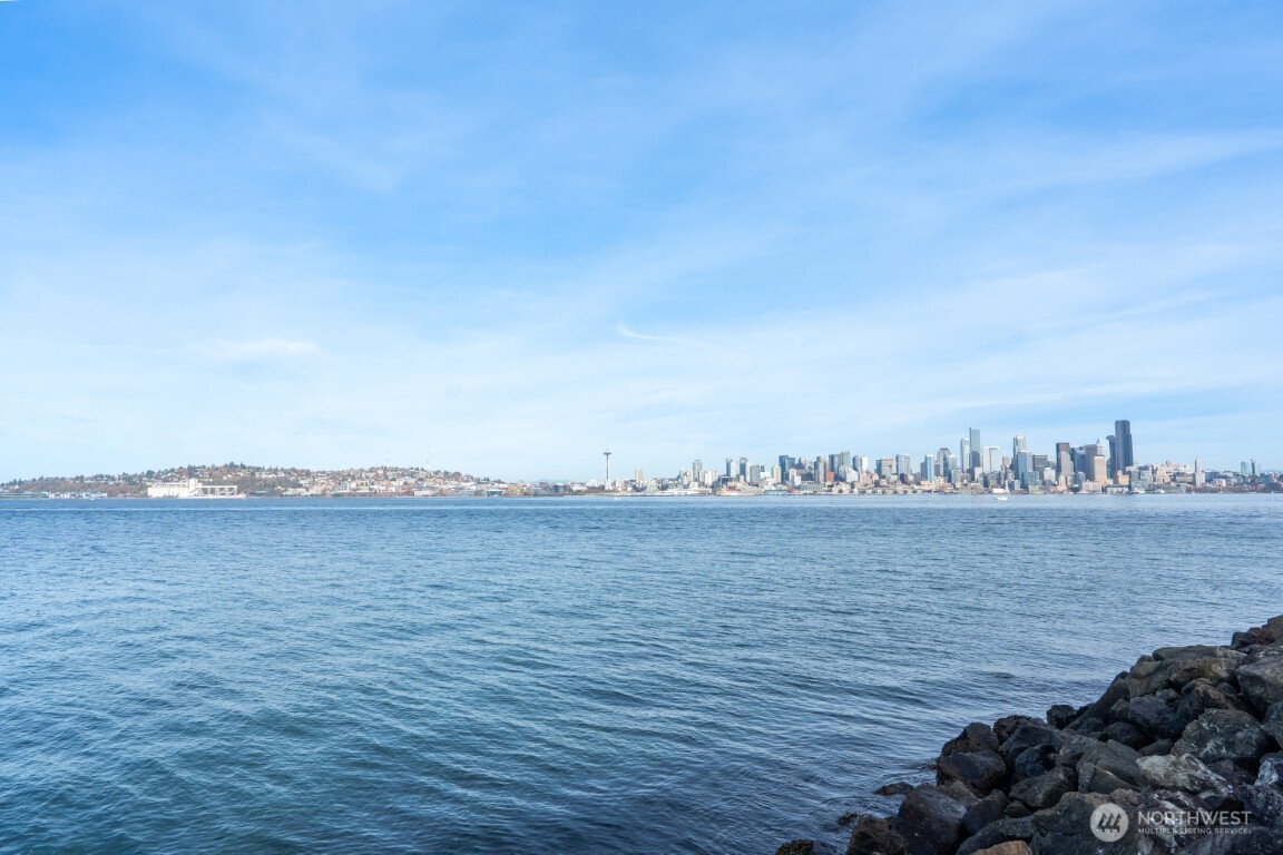 1140 Alki Avenue Southwest, Unit 303 Seattle, WA 98116 - Photo 28 of 28