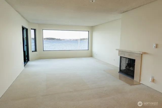 $3,500 | 1140 Alki Avenue Southwest, Unit 303, Seattle, WA 98116