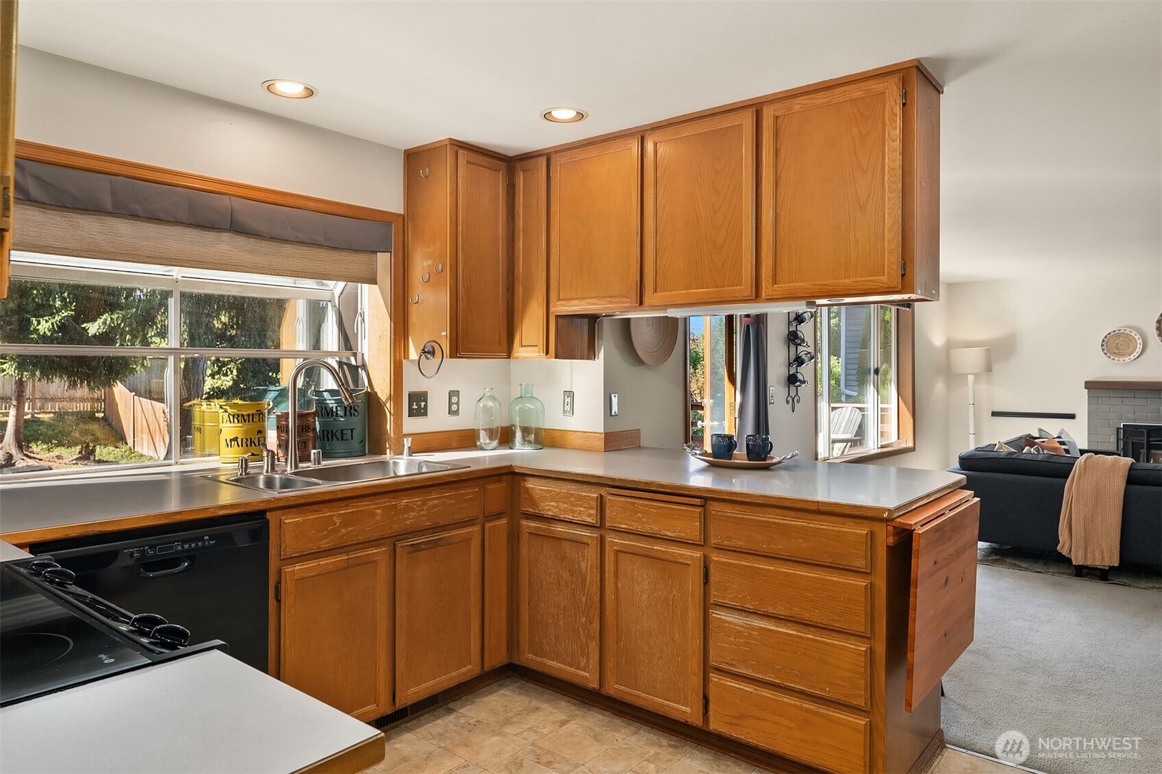 23930 23rd Drive Southeast Bothell, WA 98021 - Photo 11 of 32 Gallery Image 11