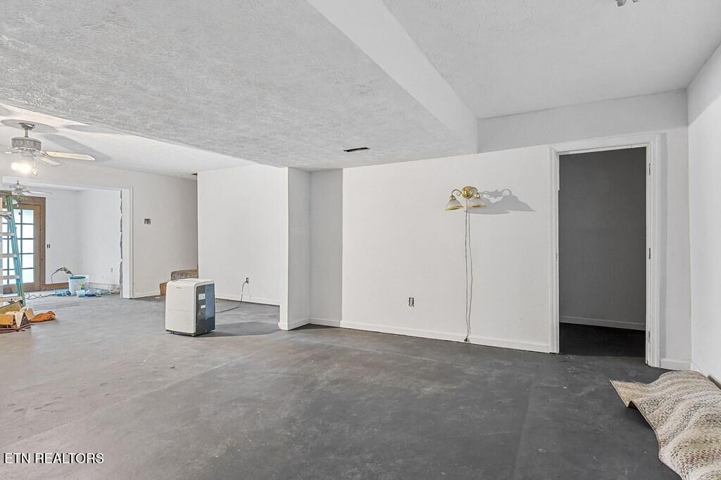 221 Craig Road Monterey, TN 38574 - Photo 29 of 43 29