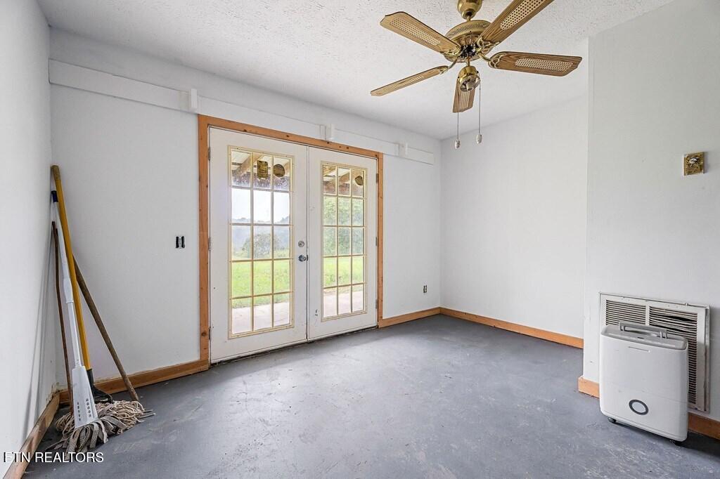 221 Craig Road Monterey, TN 38574 - Photo 34 of 43 34