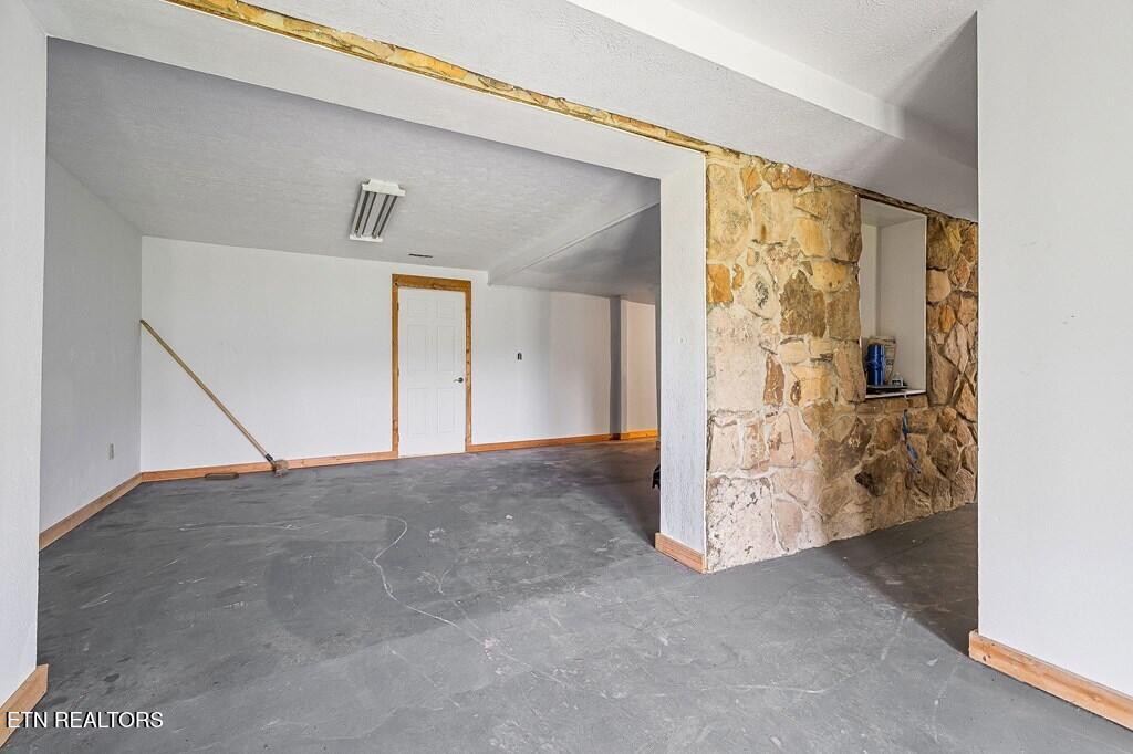 221 Craig Road Monterey, TN 38574 - Photo 35 of 43 35