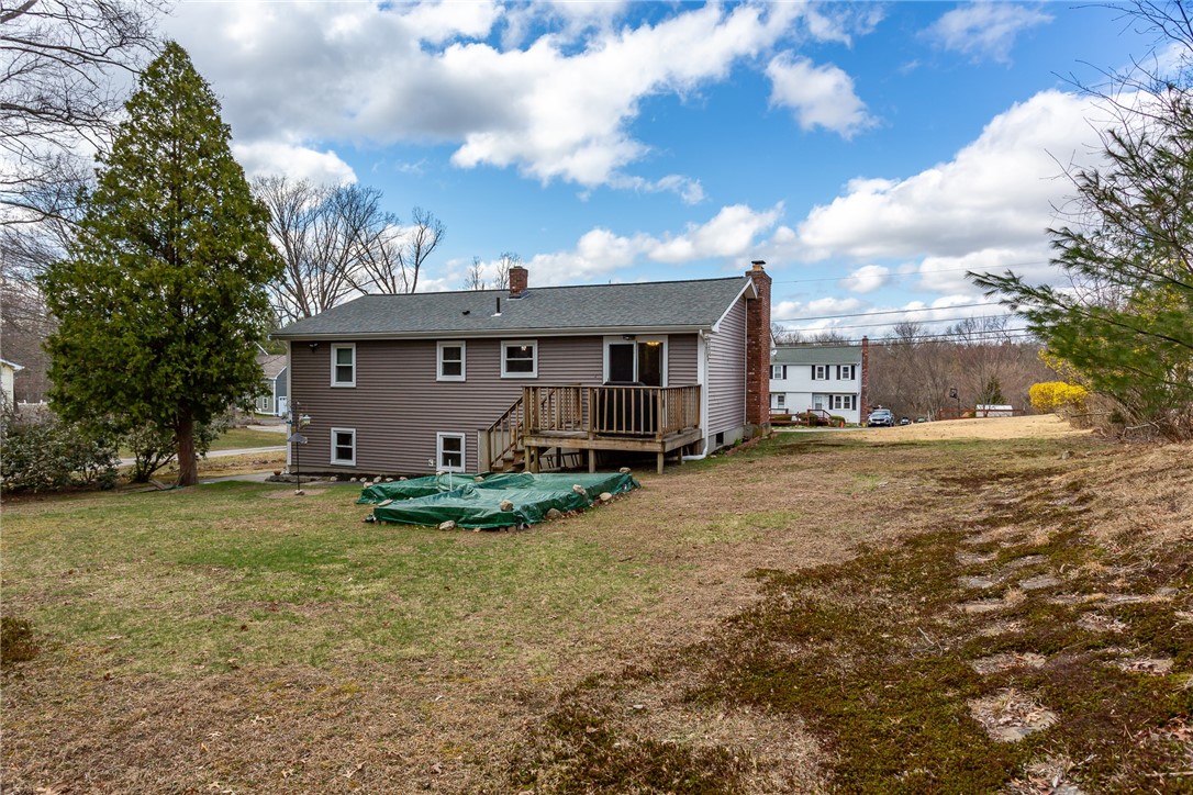 33 Harkness Road North Smithfield, RI 02896 - Photo 4 of 24