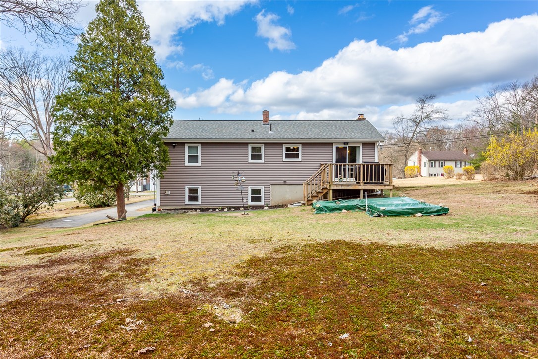 33 Harkness Road North Smithfield, RI 02896 - Photo 5 of 24