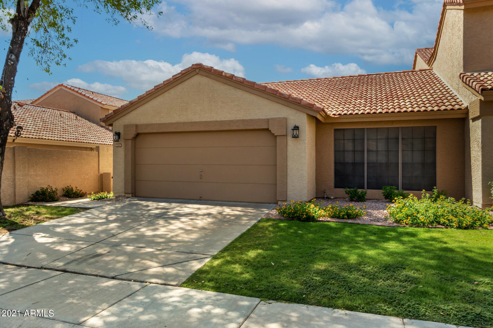 4223 East Agave Road Phoenix, AZ 85044 - Photo 3 of 36 03-Agave