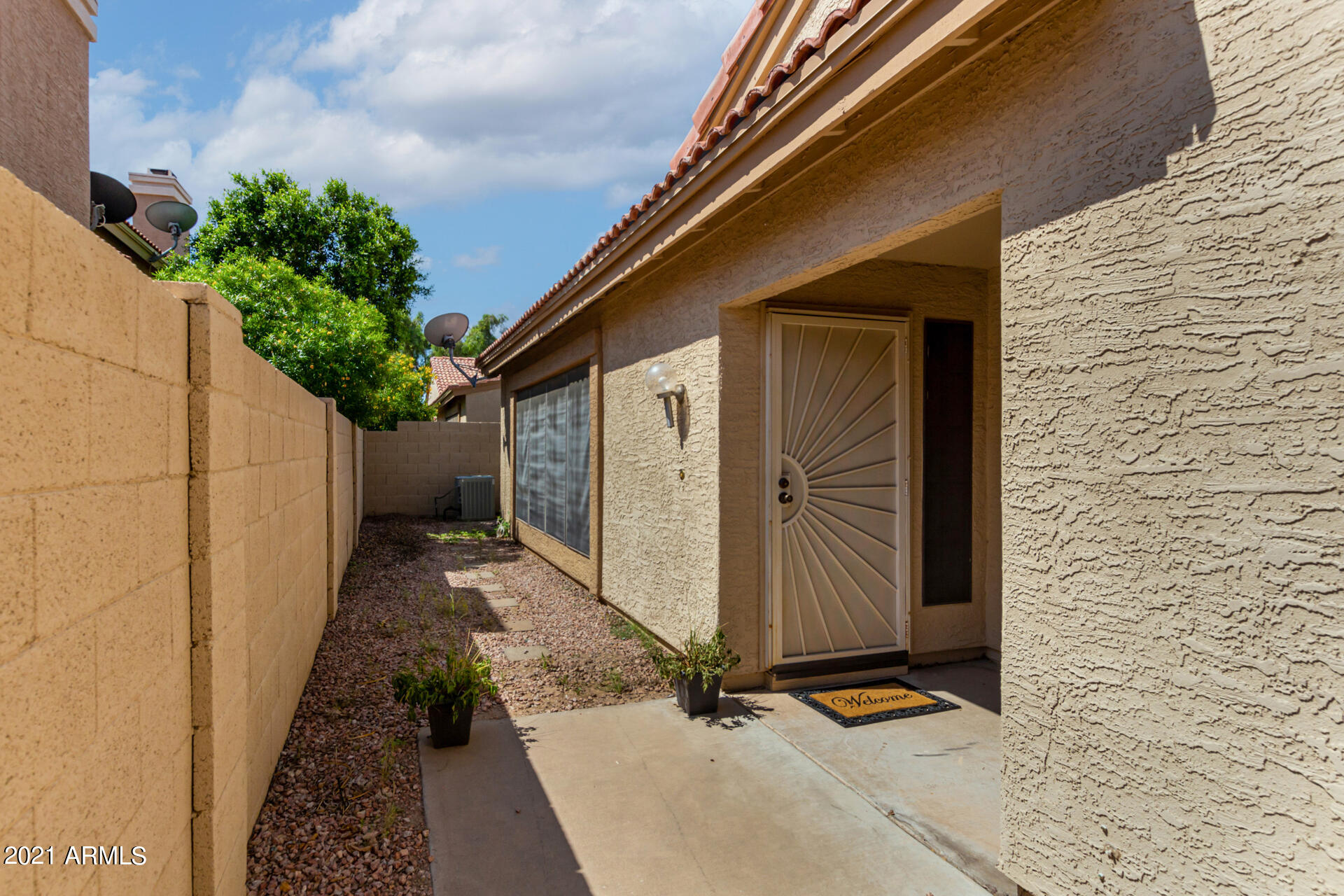 4223 East Agave Road Phoenix, AZ 85044 - Photo 5 of 36 05-Agave