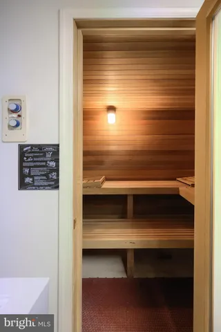 $299,900 | 2407 Pin Oak Drive, Unit 33, York, PA 17406