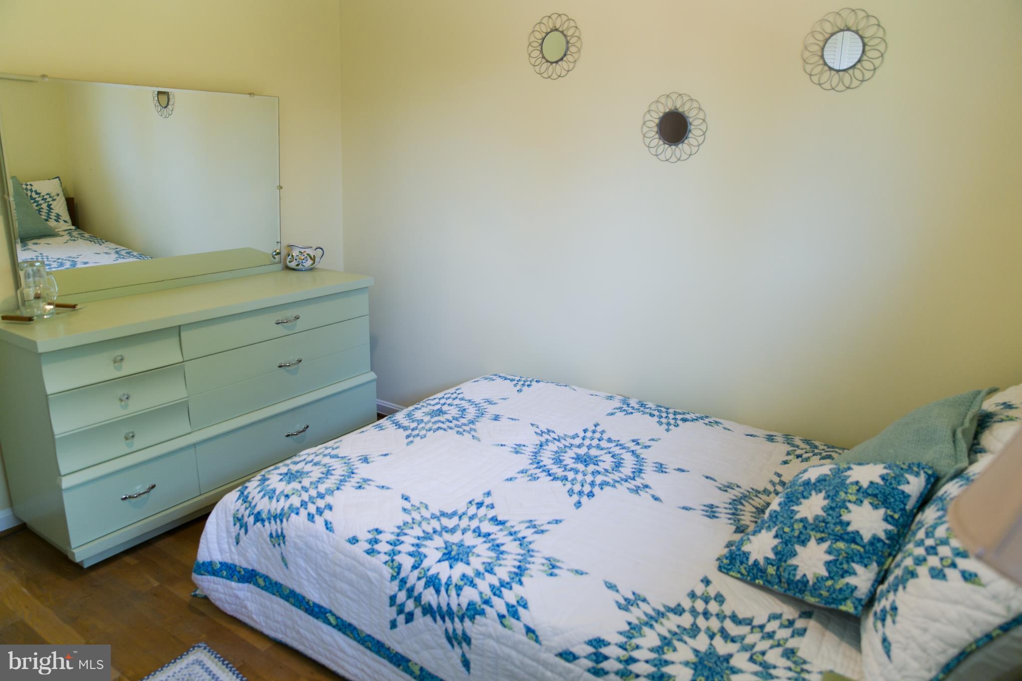 8403 Thames Street Springfield, VA 22151 - Photo 20 of 30 Fifth Bedroom - Upper Level