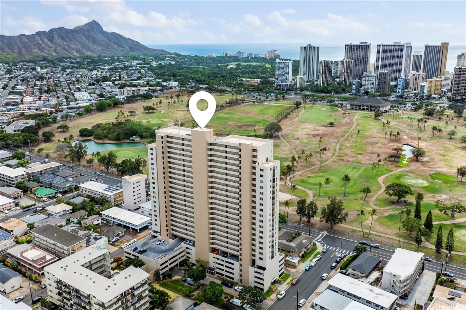 2916 Date Street, Unit 6G Honolulu, HI 96816 - Photo 19 of 20 a view of a city
