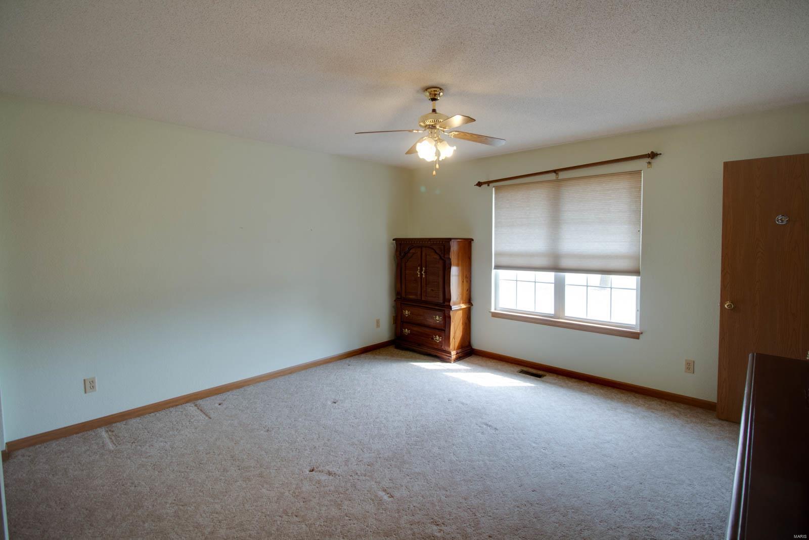 15143 North Humbert Road Brighton, IL 62012 - Photo 17 of 35