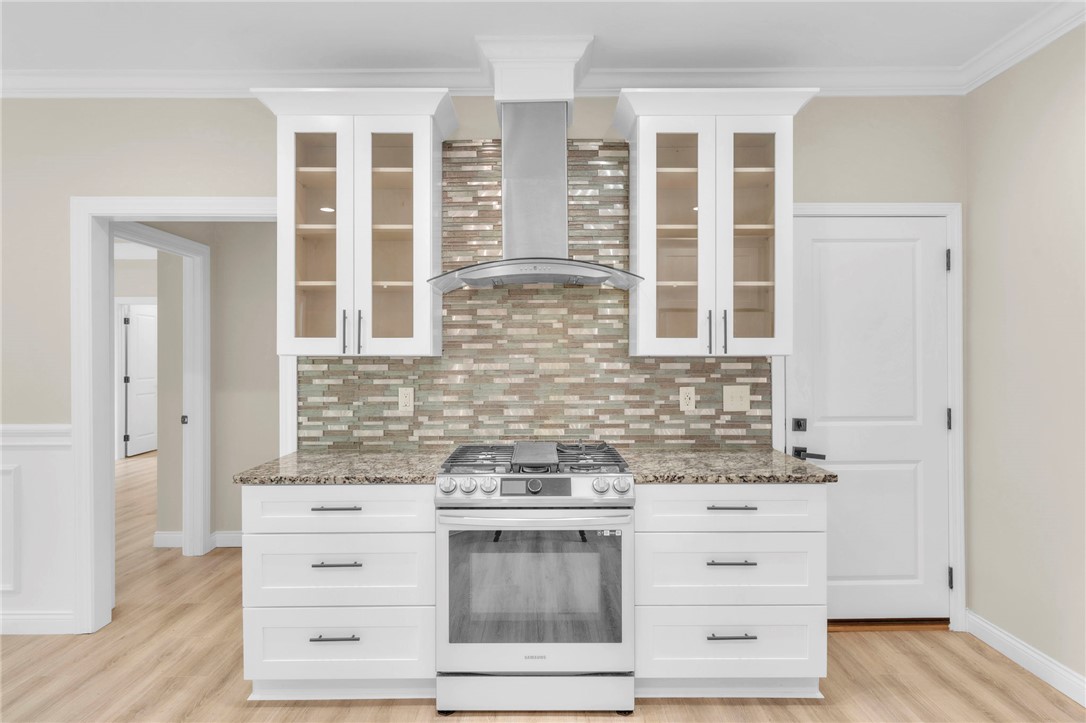 1015 Winmar Drive Anderson, SC 29621 - Photo 17 of 49 This modern kitchen features clean lines and a functional layout, perfect for everyday living.