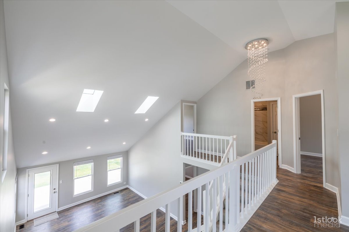 1801 Shetland Road Naperville, IL 60565 - Photo 5 of 19