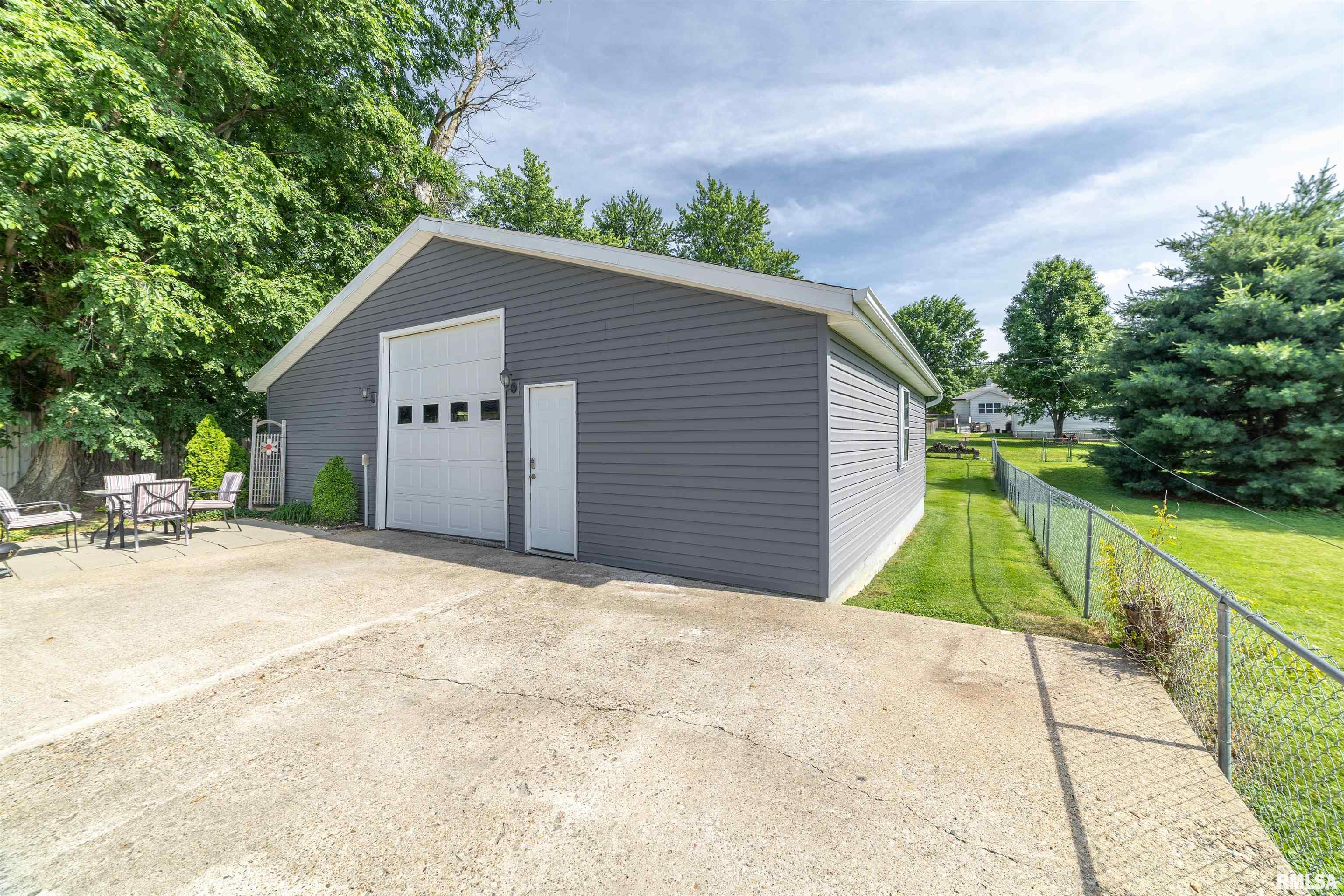 1416 Madison Street Quincy, IL 62301 - Photo 19 of 27