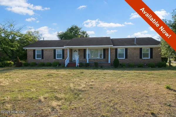 $2,400 | 639 North College Road, Wilmington, NC 28405