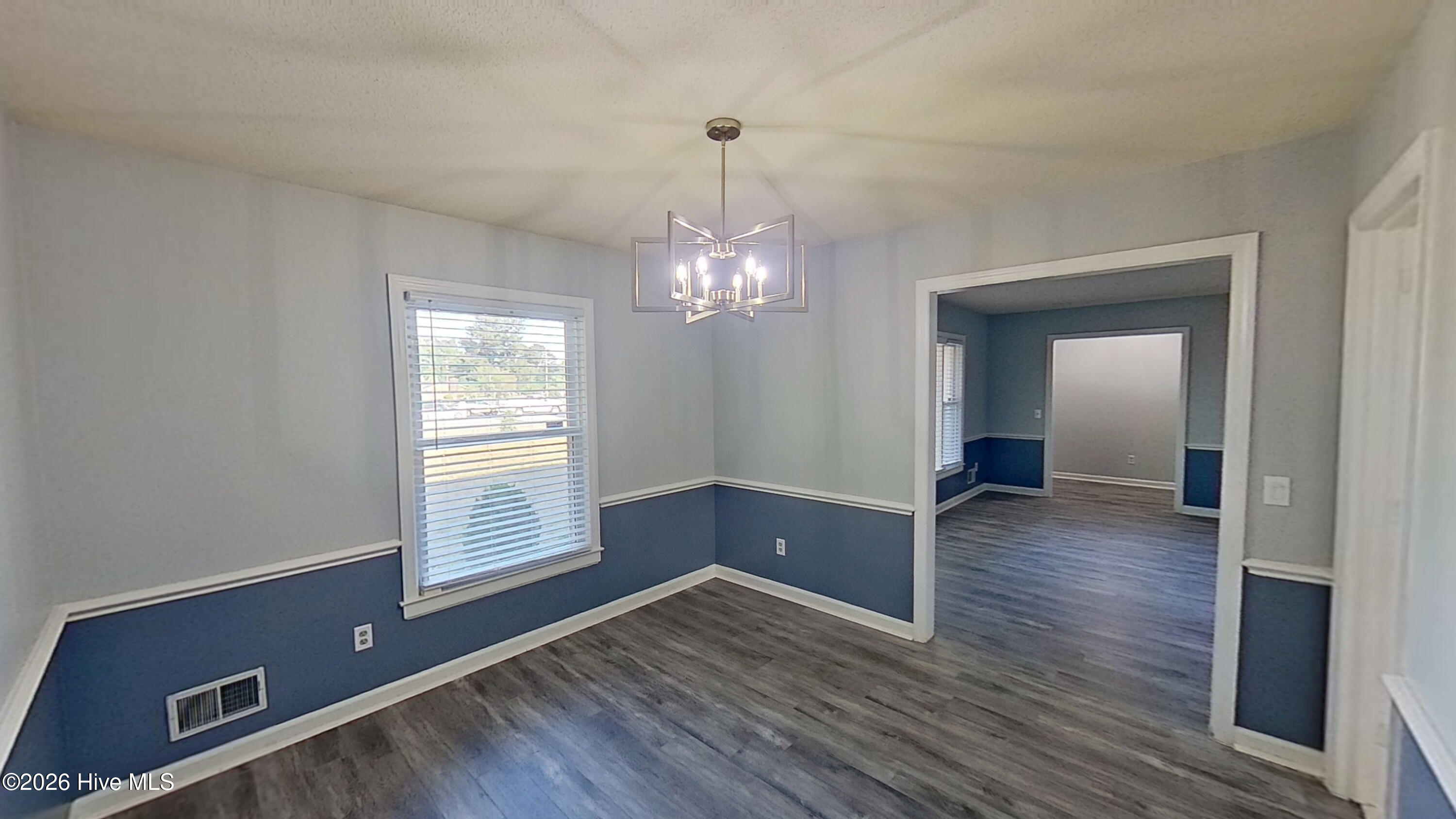 639 North College Road Wilmington, NC 28405 - Photo 7 of 25 07- 639 N College Rd