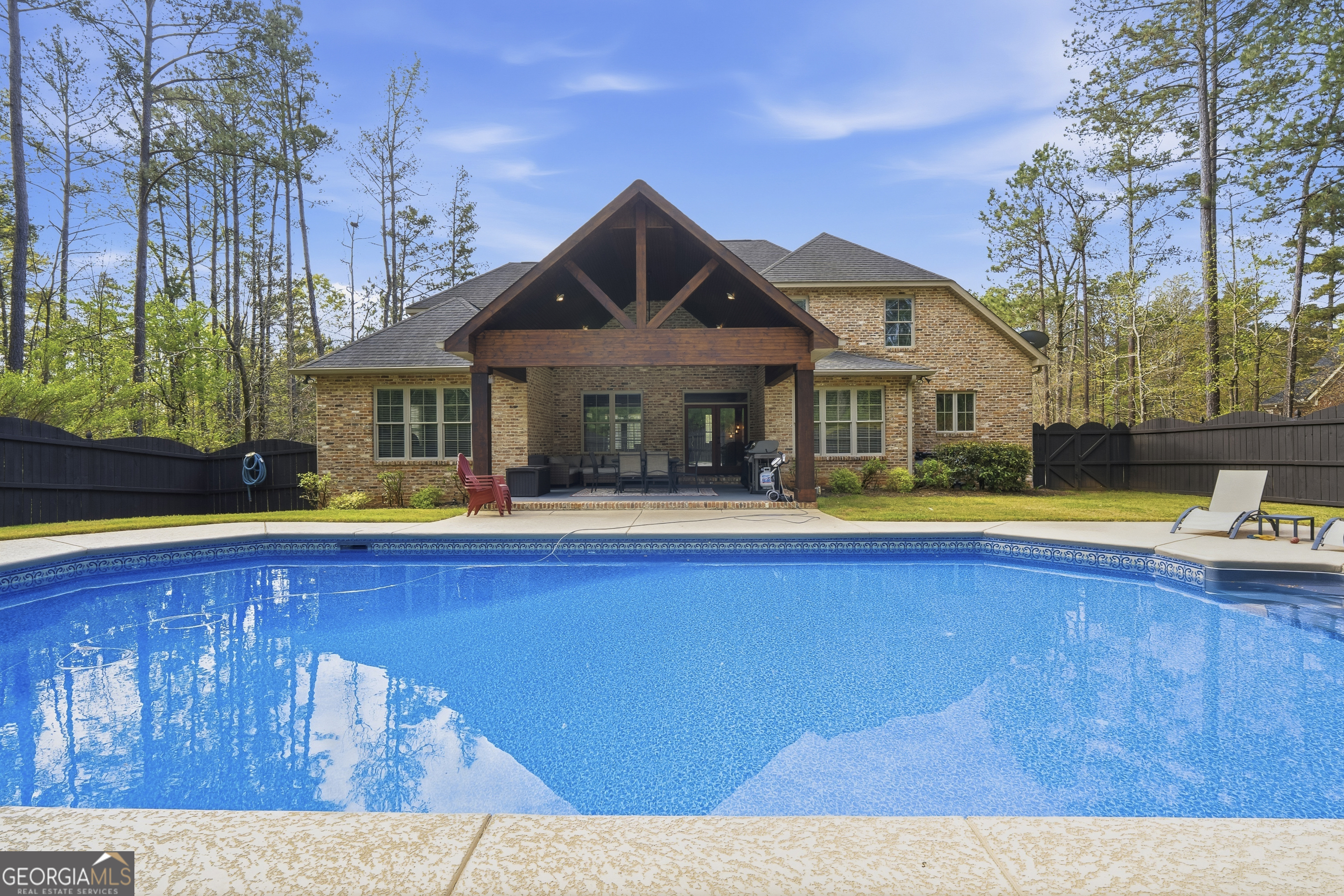 151 Kyndal Lane Forsyth, GA 31029 - Photo 2 of 94