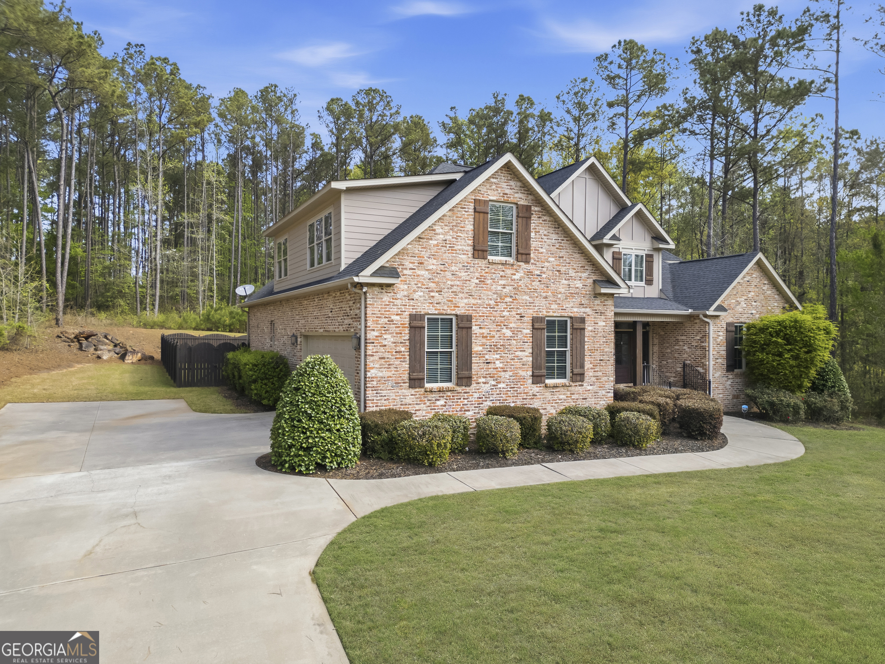 151 Kyndal Lane Forsyth, GA 31029 - Photo 5 of 94