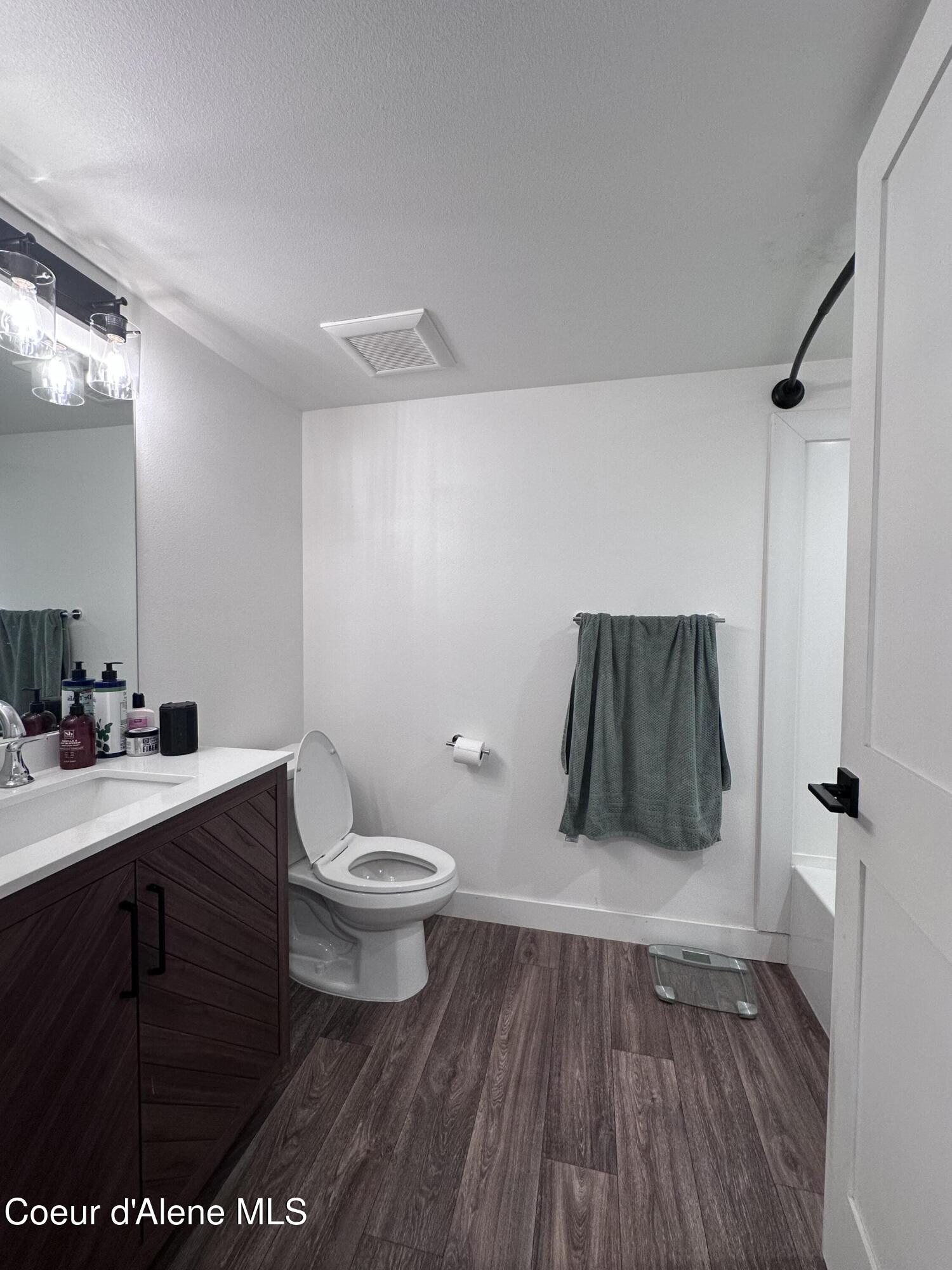 1424 East Garden Avenue Coeur D'Alene, ID 83814 - Photo 11 of 14 Basement Bathroom
