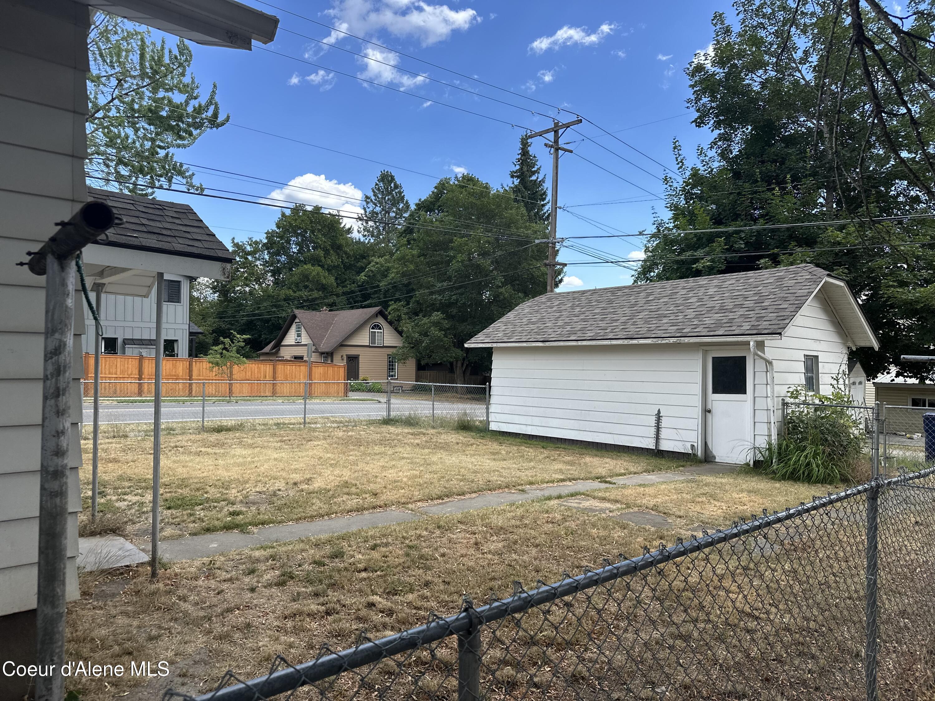 1424 East Garden Avenue Coeur D'Alene, ID 83814 - Photo 13 of 14 Backyard