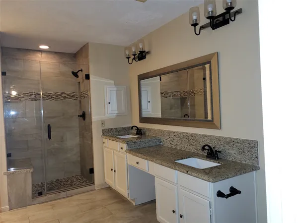 $2,500 | 7223 Yardley Drive, Katy, TX 77494