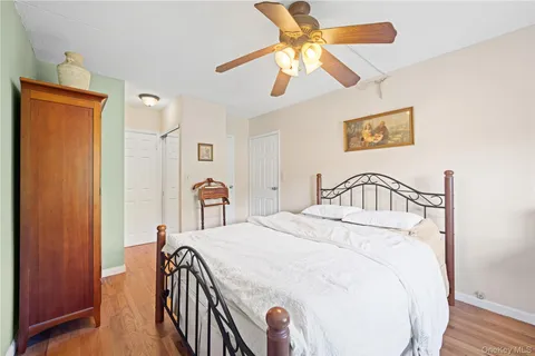 $689,999 | 71-34 162nd Street, Unit 3 | Pomonok