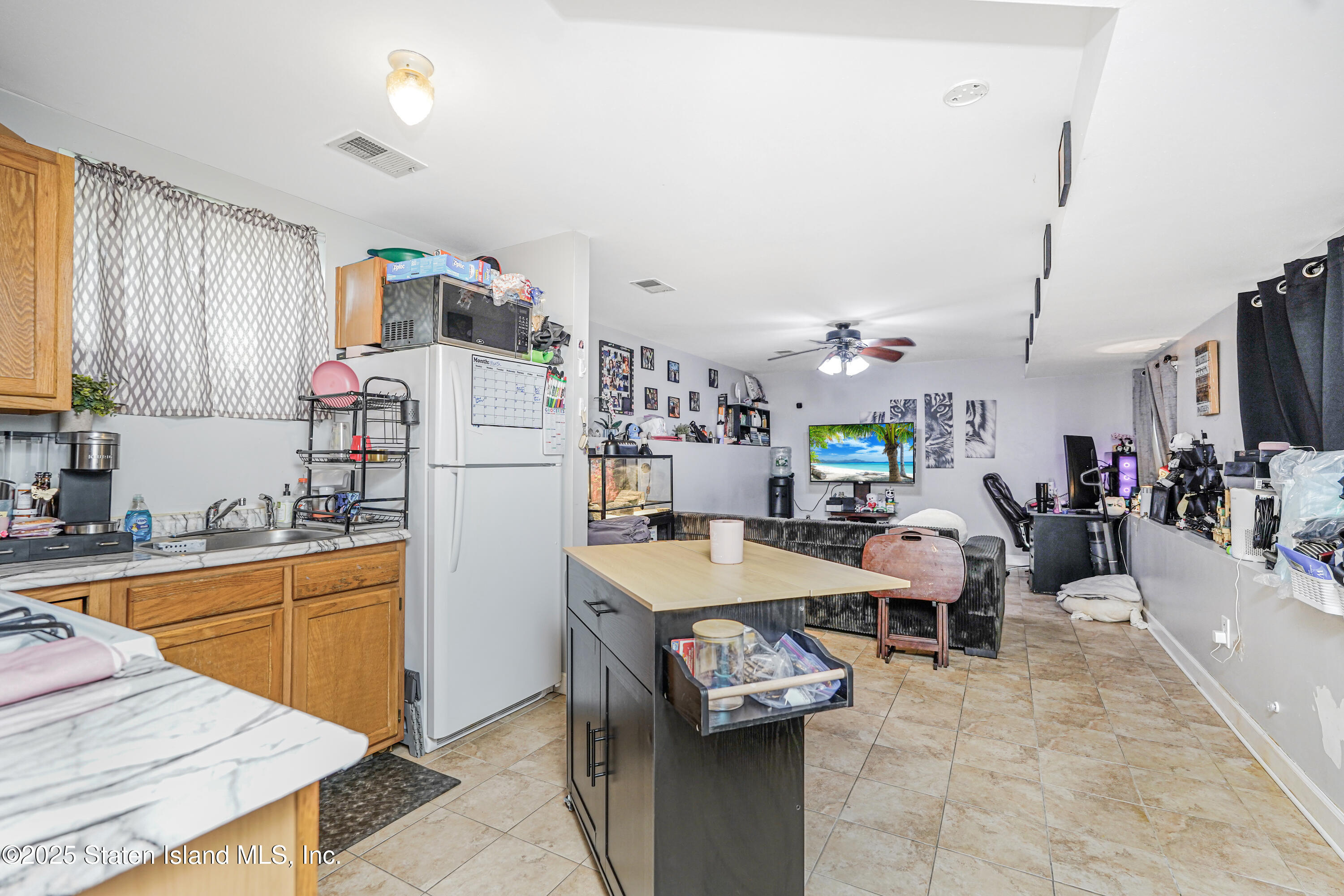 68 Erika Loop Staten Island, NY 10312 - Photo 21 of 29 Photo Apr 24 2025, 4 12 43 AM