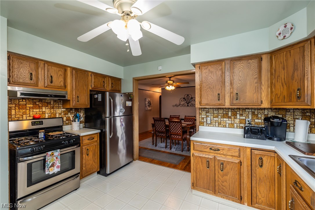 10200 Biddulph Road Cleveland, OH 44144 - Photo 10 of 34 Gallery Image 10