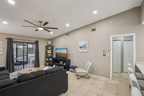 $234,900 | 39650 US Highway 19 North, Unit 135, Tarpon Springs, FL 34689