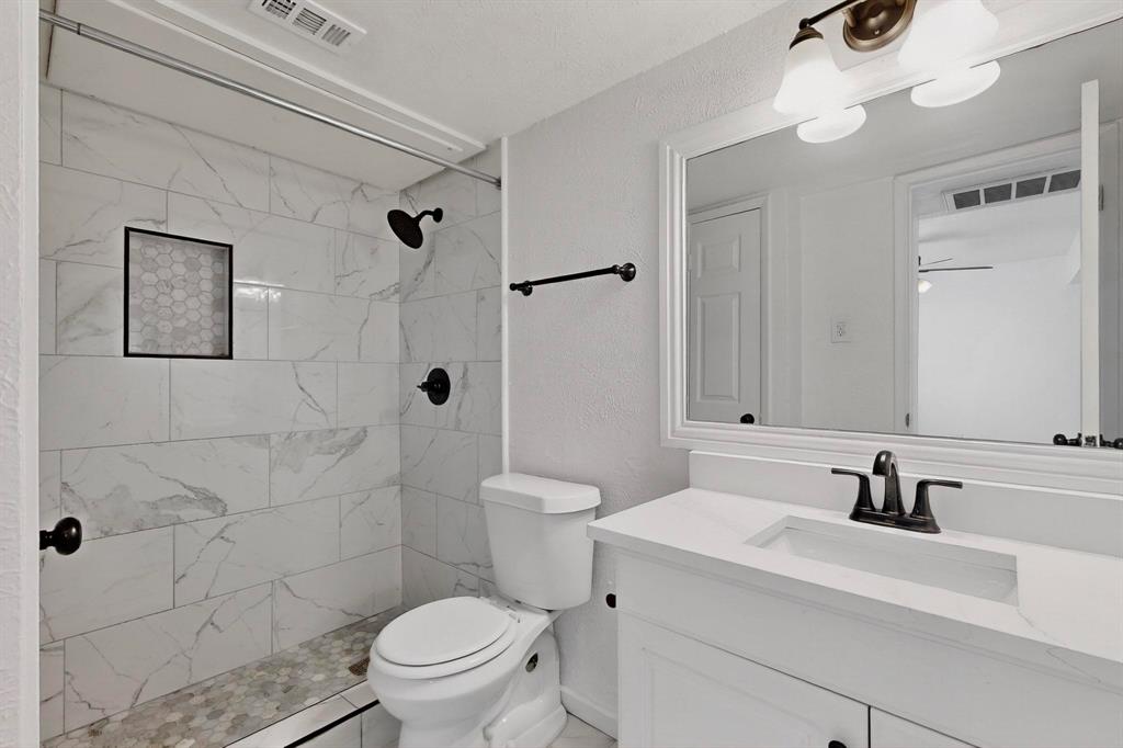 2003 Bennett Avenue, Unit 201 Dallas, TX 75206 - Photo 2 of 8