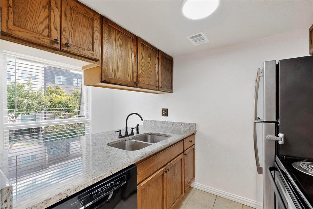 2003 Bennett Avenue, Unit 201 Dallas, TX 75206 - Photo 4 of 8