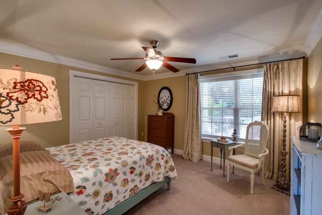 7100 Dale Ridge Road, Unit K6 Lancaster, TN 38569 - Photo 18 of 30 Guest room is spacious with a large closet and beautiful mountain view