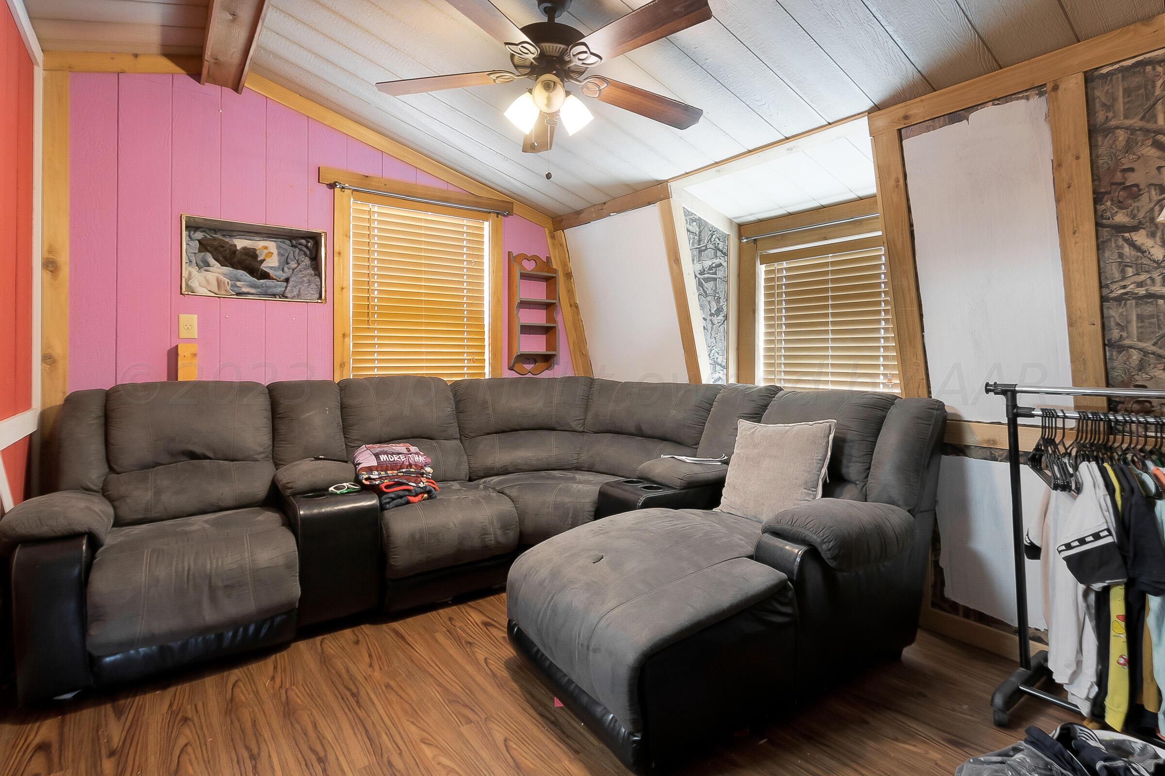 4225 South Washington Street Amarillo, TX 79110 - Photo 20 of 27 020_RH Upstairs Den
