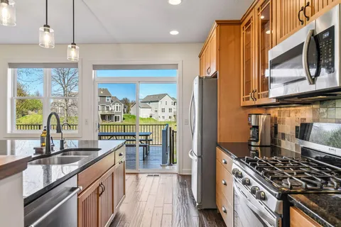 $635,000 | 3917 Valencia Lane, Chaska, MN 55318