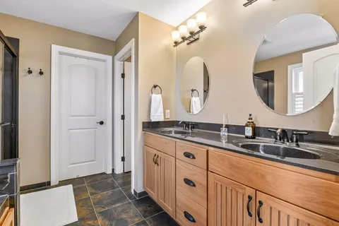 $635,000 | 3917 Valencia Lane, Chaska, MN 55318