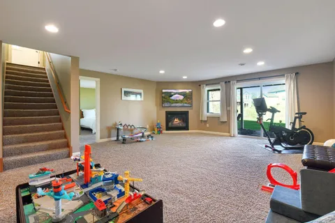 $635,000 | 3917 Valencia Lane, Chaska, MN 55318