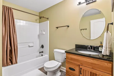$635,000 | 3917 Valencia Lane, Chaska, MN 55318