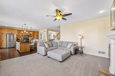 $635,000 | 3917 Valencia Lane, Chaska, MN 55318