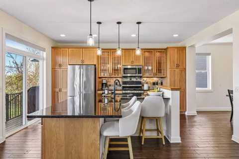 $635,000 | 3917 Valencia Lane, Chaska, MN 55318