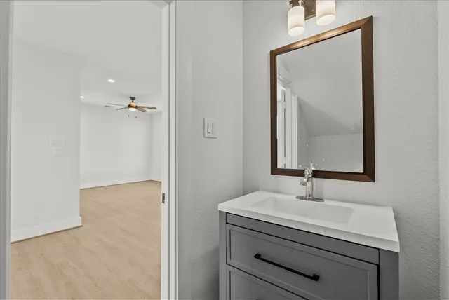 $3,000 | 1910 Bayou Shore Drive, Galveston, TX 77551