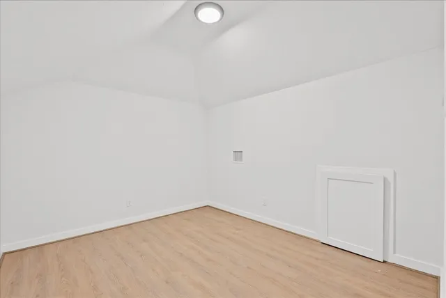 $3,000 | 1910 Bayou Shore Drive, Galveston, TX 77551