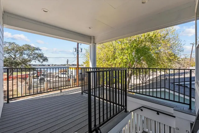 $3,000 | 1910 Bayou Shore Drive, Galveston, TX 77551