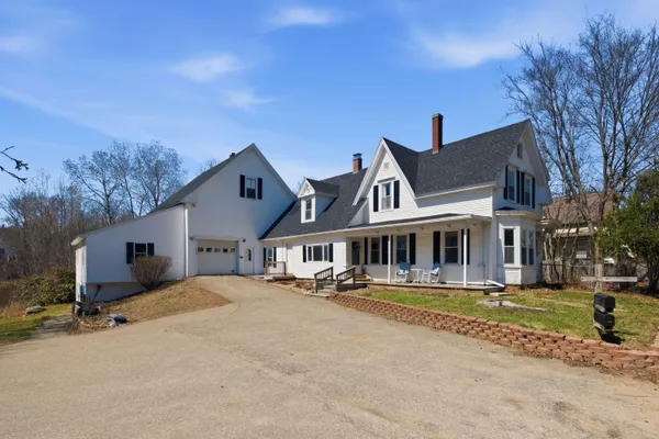 $525,000 | 388 Elm Street, Laconia, NH 03246