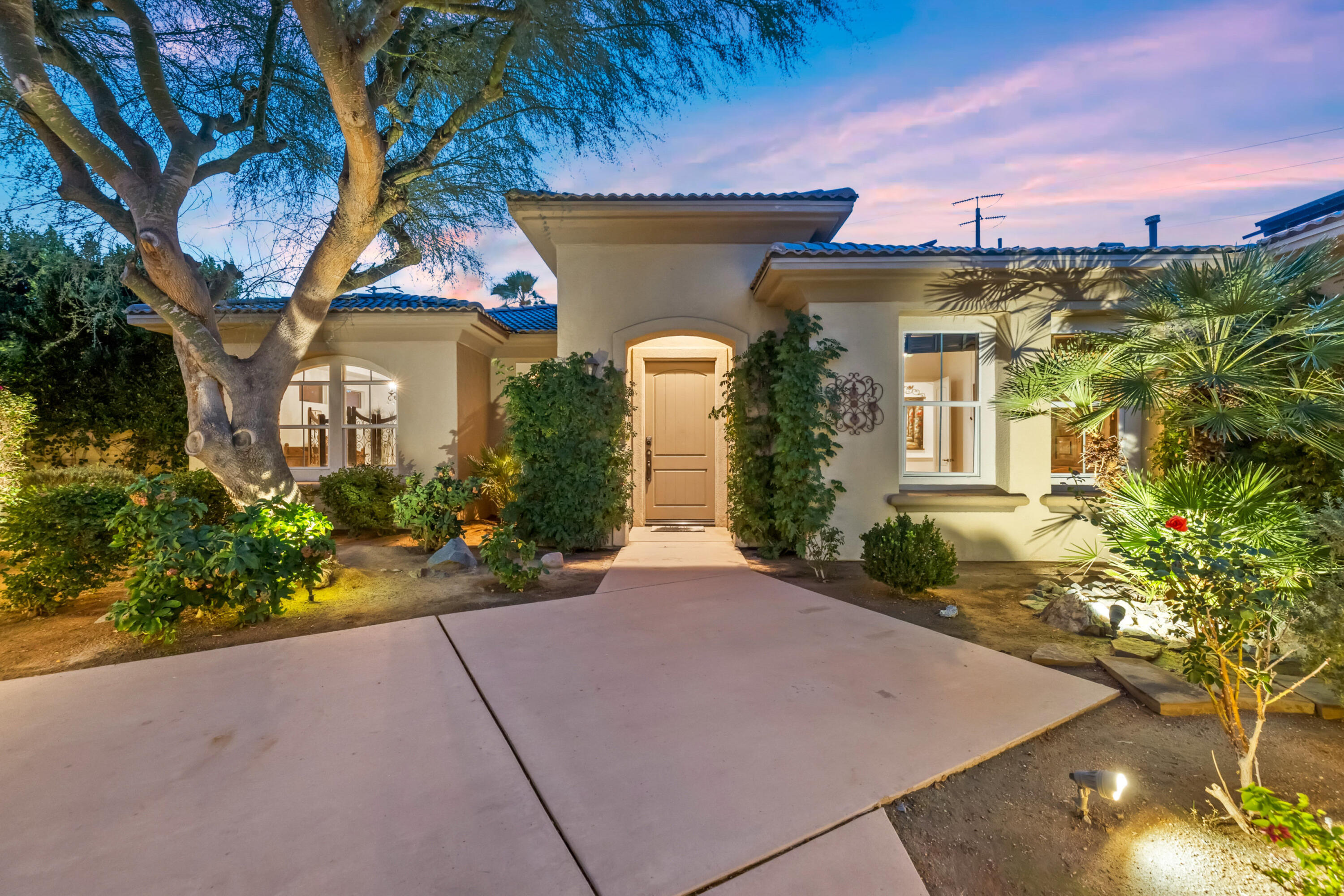 155 Bellini Way Palm Desert, CA 92211 - Photo 23 of 35 023_5-print-8m4a3808_650