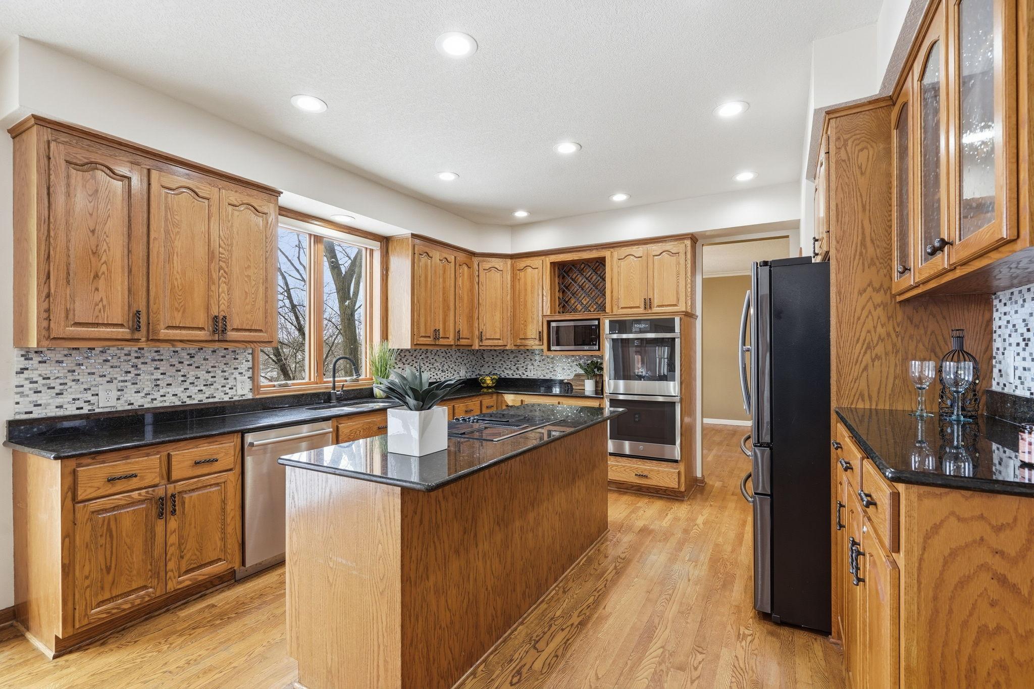 6340 Summit Circle Chanhassen, MN 55317 - Photo 26 of 83