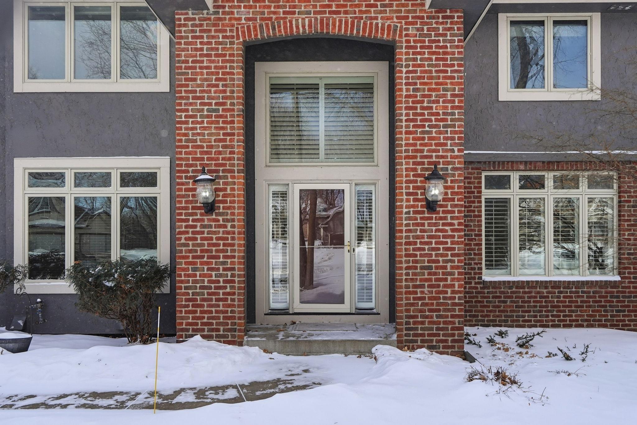 6340 Summit Circle Chanhassen, MN 55317 - Photo 4 of 83