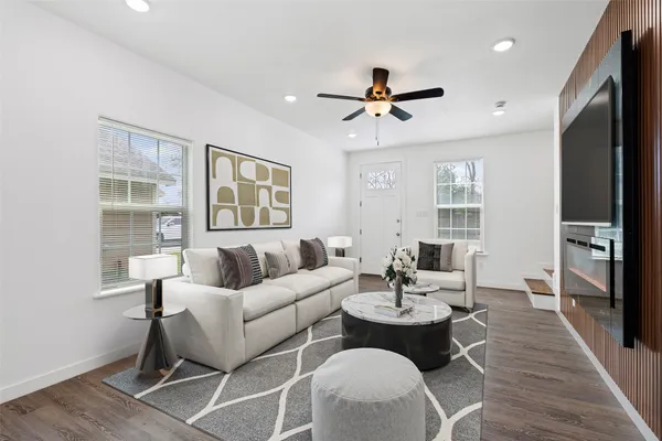 $2,000 | 8001 Talton Street, Unit B, Houston, TX 77028