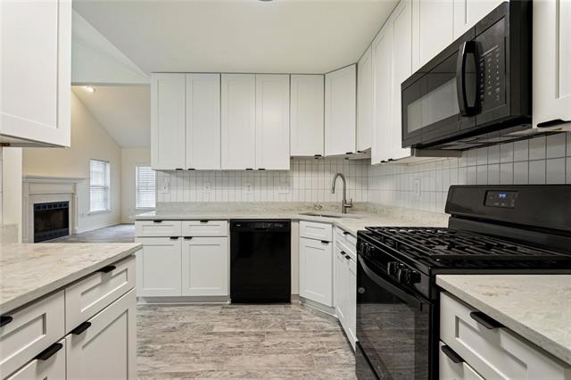 405 Bon Temps Roule Mandeville, LA 70471 - Photo 4 of 15