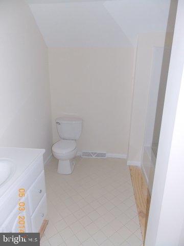 713 Jake Landis Road Lititz, PA 17543 - Photo 8 of 20