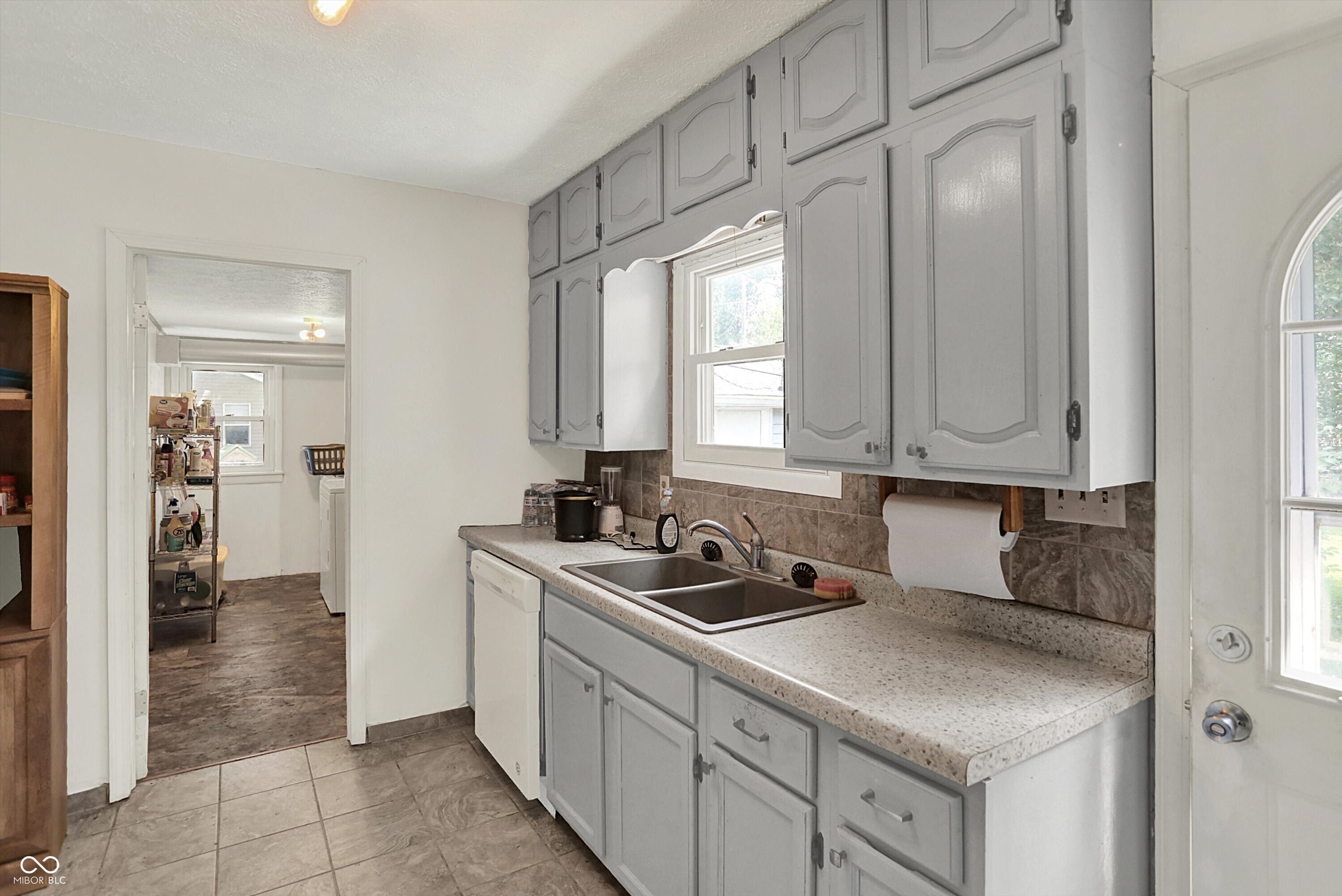 5321 South Linwood Avenue Indianapolis, IN 46237 - Photo 12 of 47