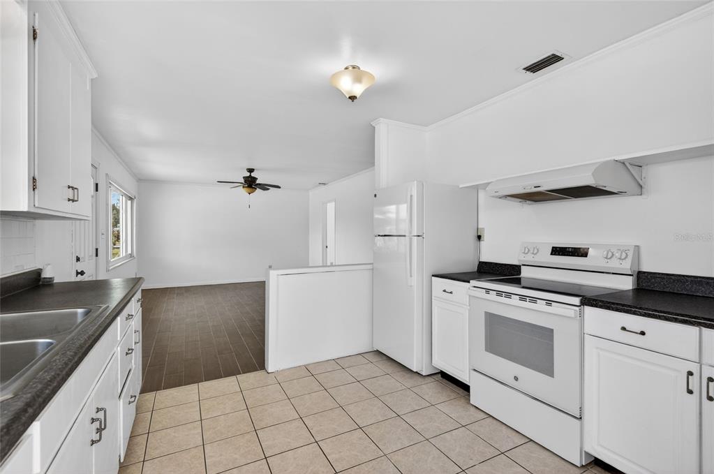 106 West North Branch Road Ruskin, FL 33570 - Photo 16 of 29 Gallery Image 16